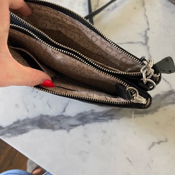 Women guess handbag - Picture 2 of 3